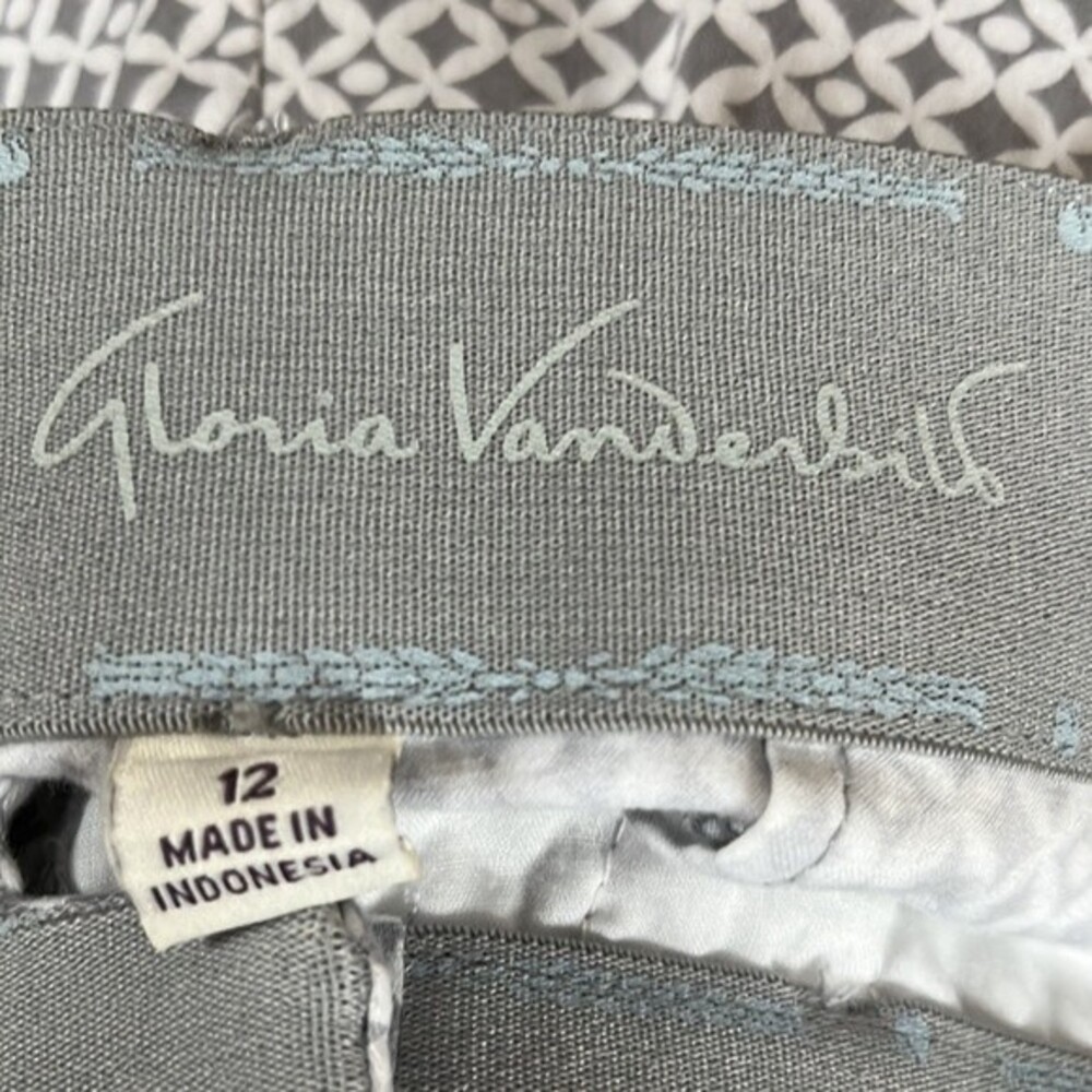 Gloria Vanderbilt Diamond Print Capri Golf Pants Gray White Size 12 - Picture 7 of 7